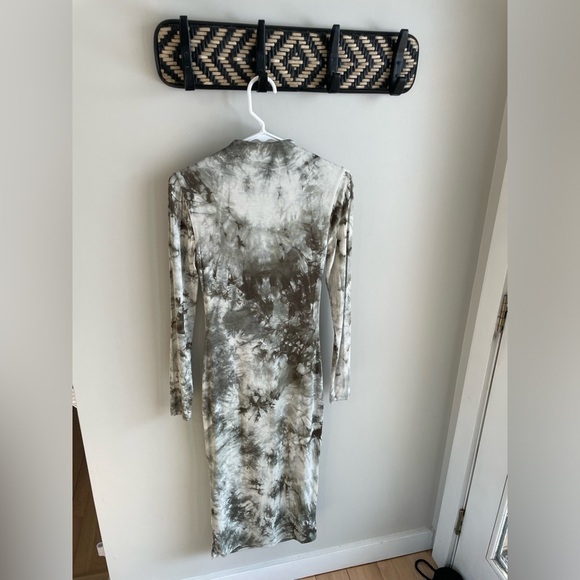 Lovers + Friends Ivanna Midi Dress - Green Tie Dye - Size Small - Picture 10 of 15